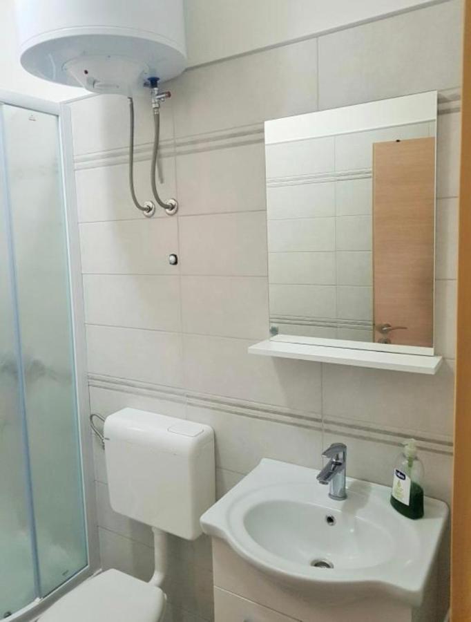 Apartmani Veronika Sukosan Ngoại thất bức ảnh